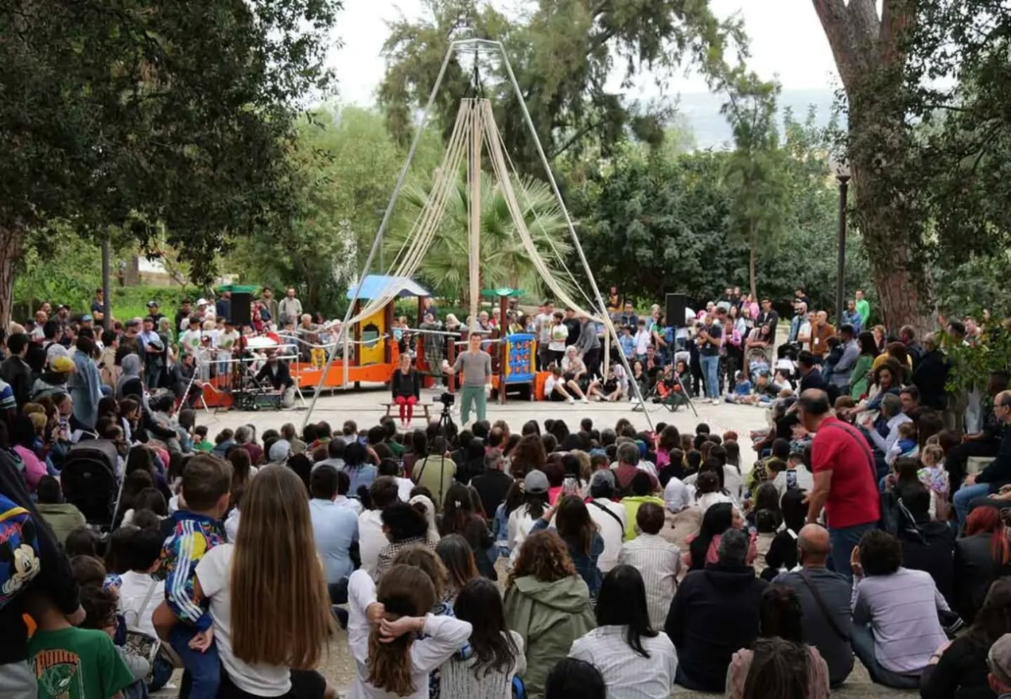 Torna “SceniCall”, un sostegno alla produzione per compagnie e artisti

🎪 www.circoitalia.it