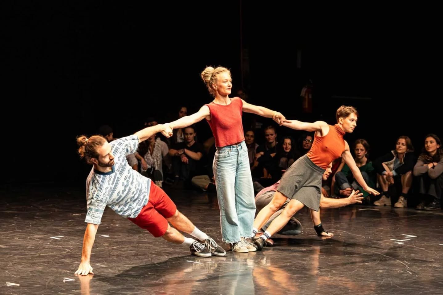 “ALL IN ONE”: allo Spazio FLIC di Torino in scena 39 allievi di 15 nazionalità

🎪 www.circoitalia.it