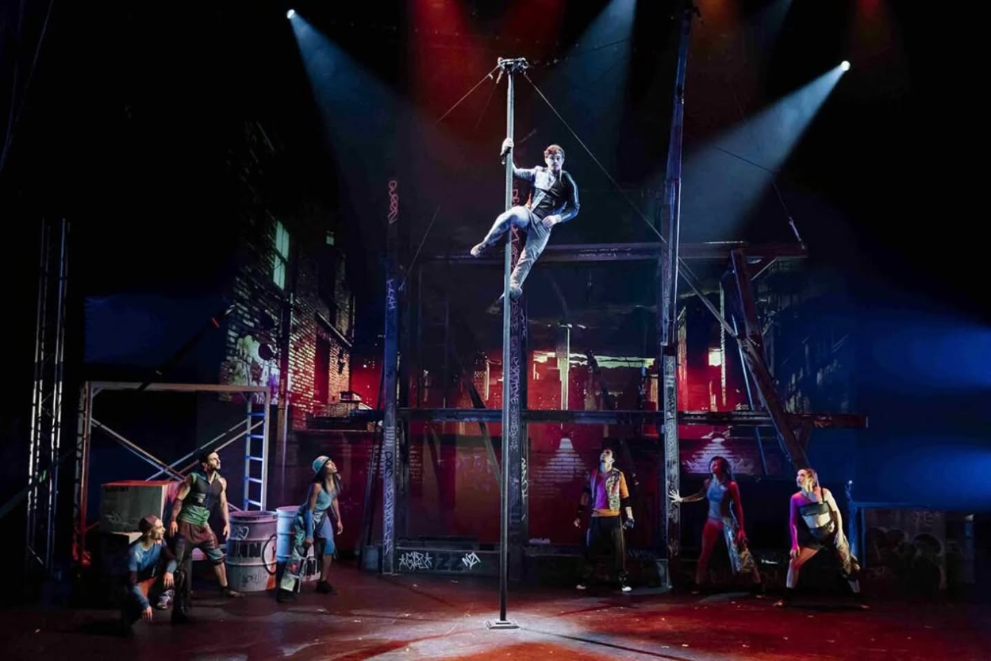 In prima nazionale al Teatro Comunale di Vicenza, “ID Evolution” del Cirque Éloize.

🎪 www.circoitalia.it